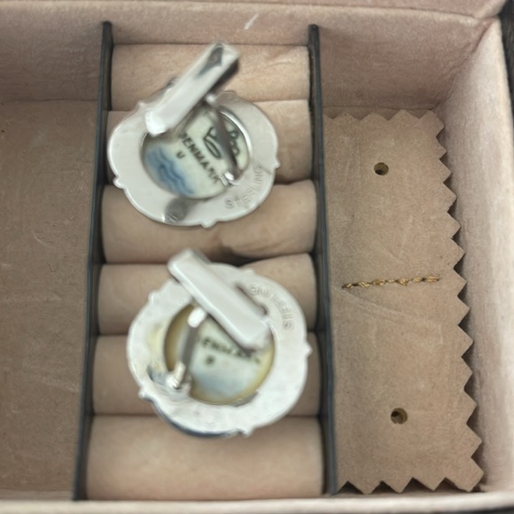 Vintage Royal Copenhagen Sterling and Porcelain Toggle Cufflinks. (Unisex) - Picture 5 of 6